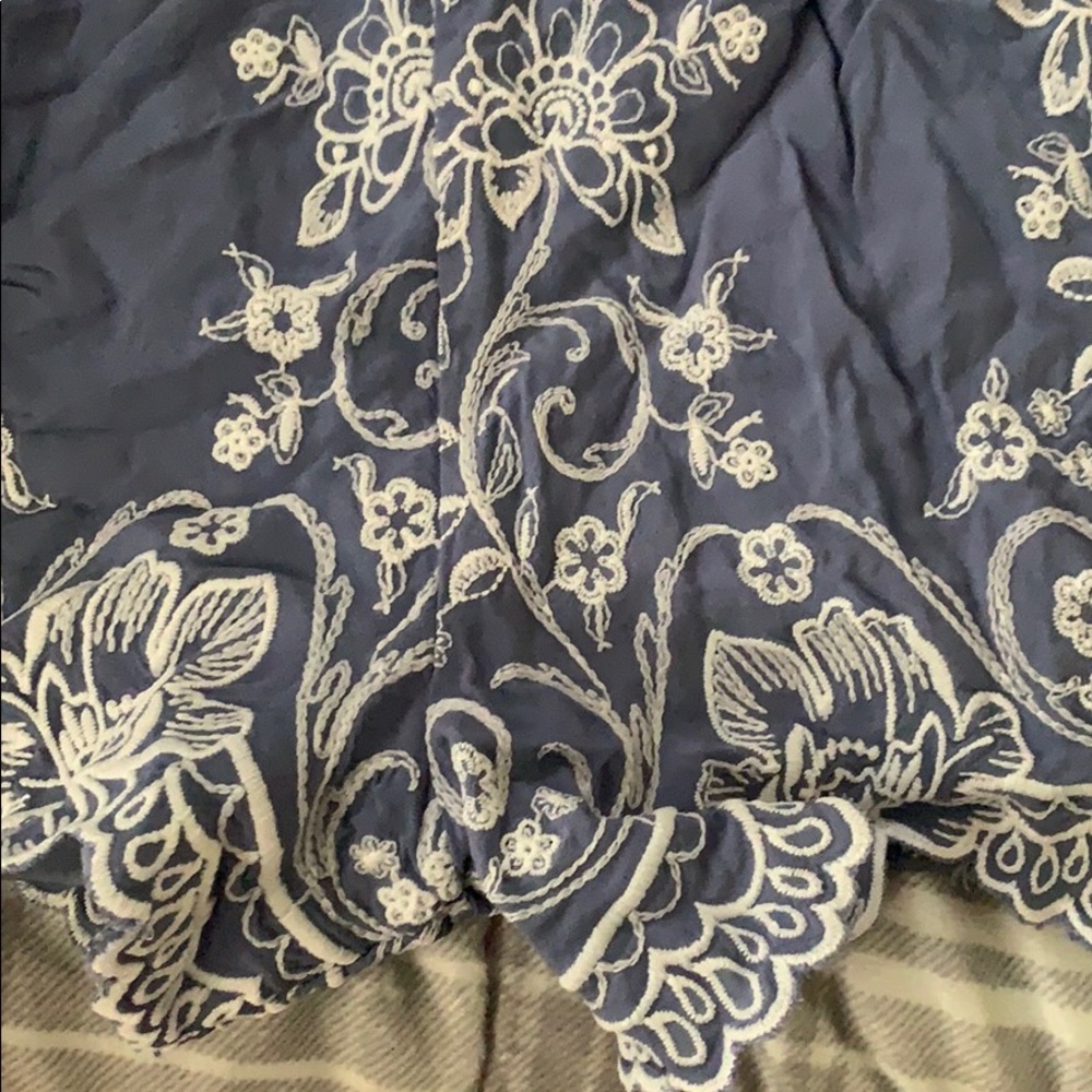 Romper - Picture 2 of 4